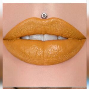 3/$18 Jeffree Star Velvet Trap Lipstick - Extending the Olive Branch